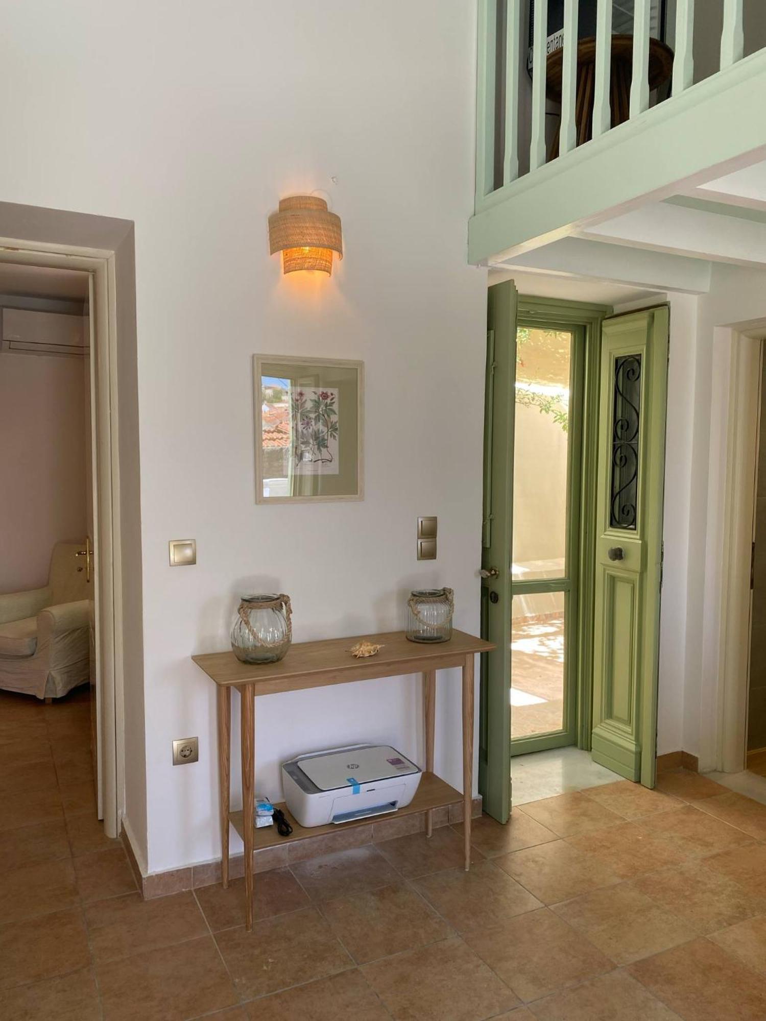 Villa Theoni Chalki Town Eksteriør bilde